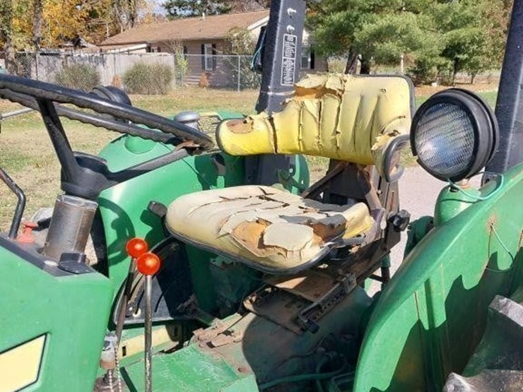 john-deere-2040-image-9