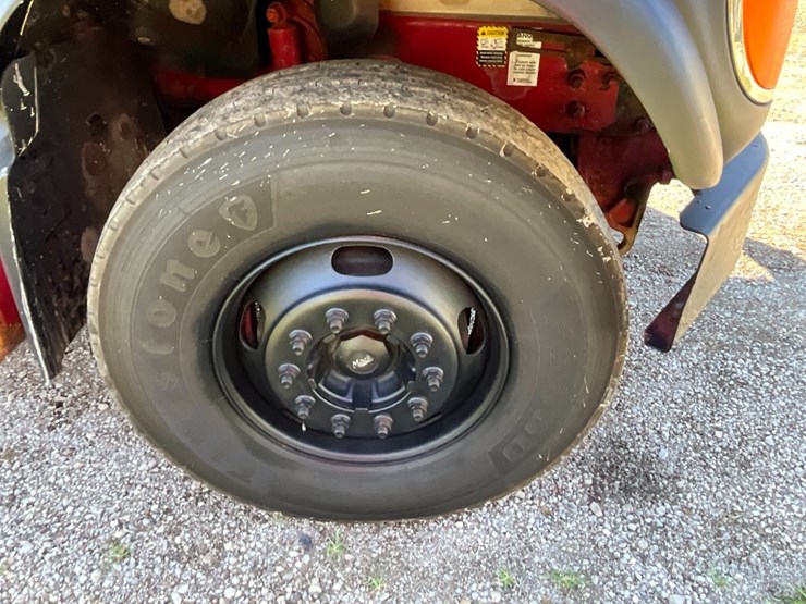 2007-mack-cv713-flatbed-w/-moffett-hookup-image-5