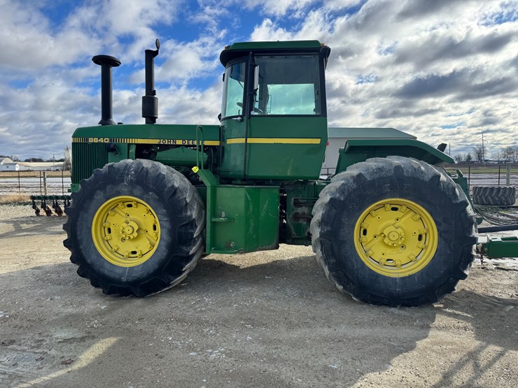 john-deere-8640-image-14