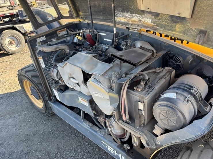 2014-gehl-rs5-19-image-14