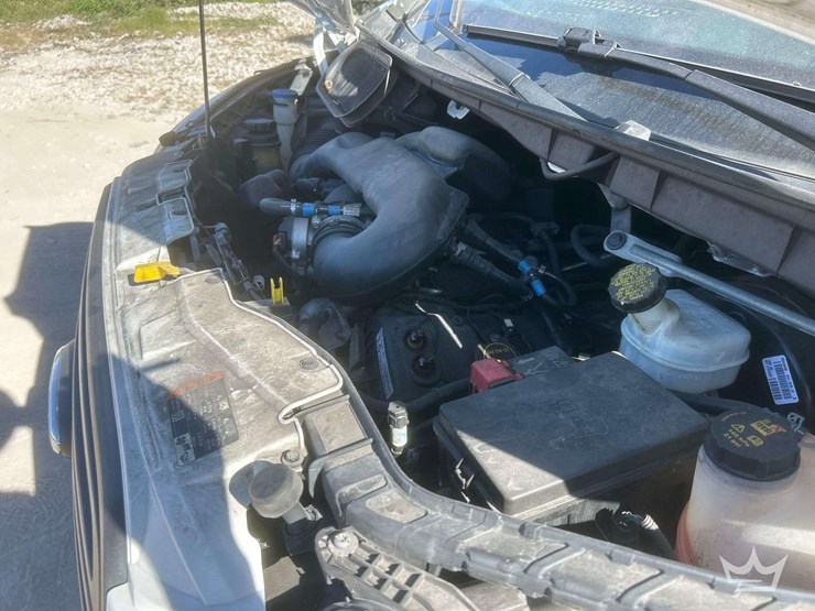 2017-ford-transit-image-8