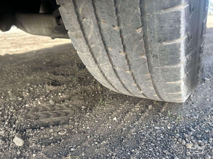 2016-chevrolet-traverse-image-34