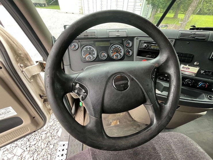 2018-freightliner-cascadia-evolution-t/a-truck-tractor-image-81