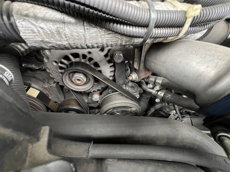 2014-chevrolet-express-paratransit-bus-image-10