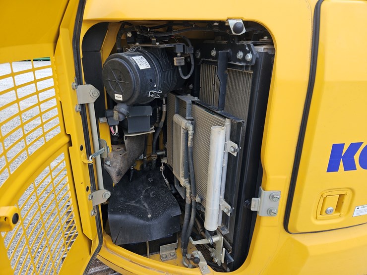 2022-komatsu-pc88mr-11-image-17