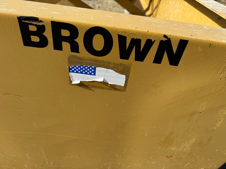 brown-dsht12-image-4