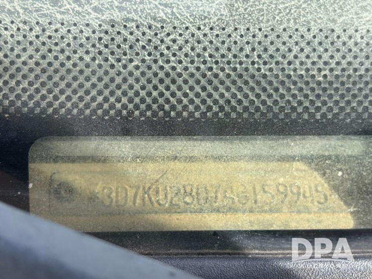 2004-dodge-2500-image-64