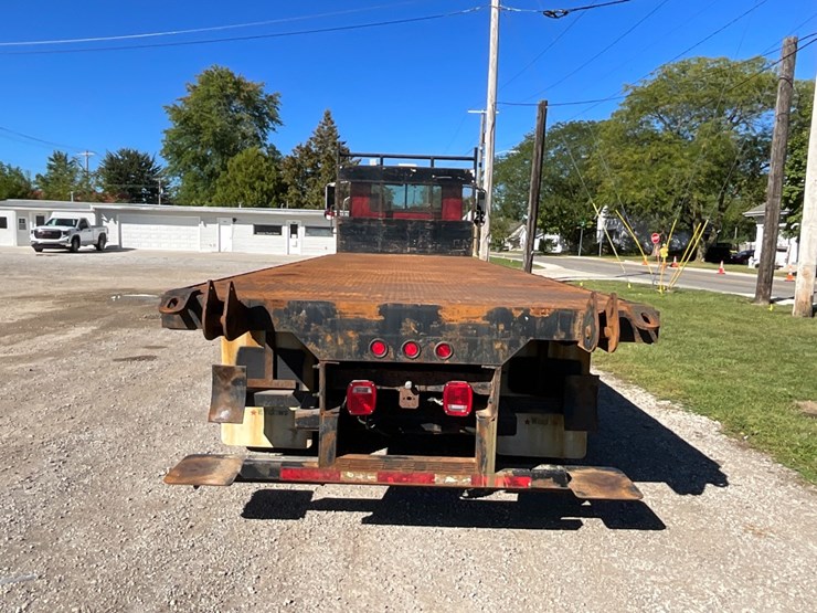 2007-mack-cv713-flatbed-w/-moffett-hookup-image-9