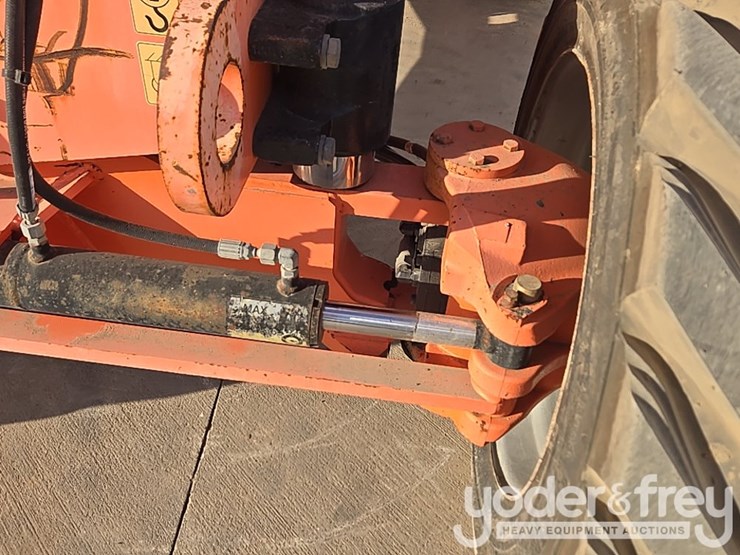 2014-jlg-800aj-image-25
