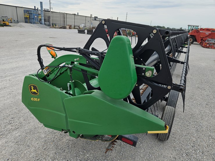 2009-john-deere-635f-image-11