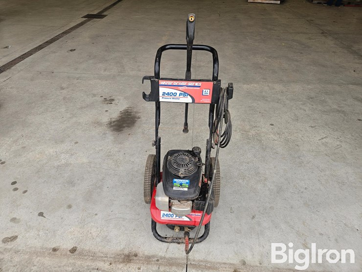 2400-psi-gas-pressure-washer-image-2