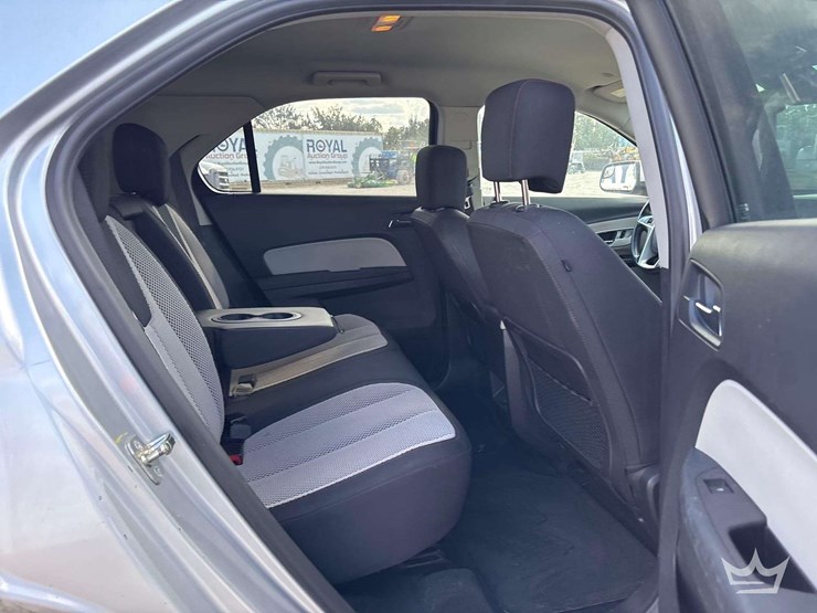 2012-chevrolet-equinox-image-22