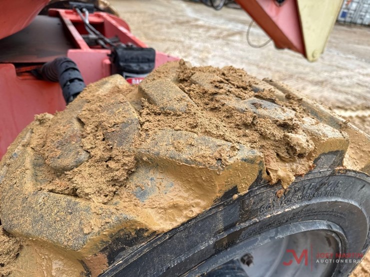 2013-jlg-600aj-image-15