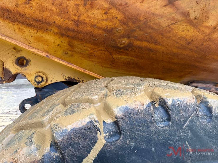 2017-komatsu-hm400-5-image-9