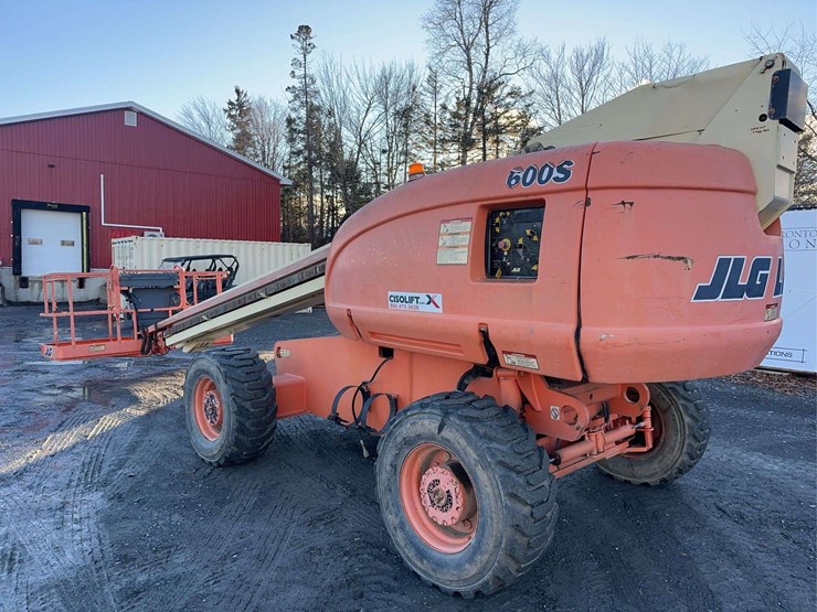 2001-jlg-600s-image-7