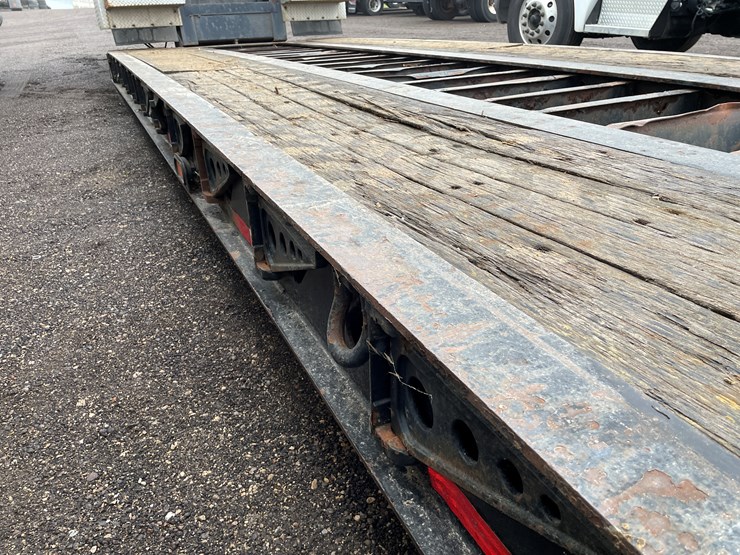 #1056-•-2005-xl60-specialized-38'-lowboy-trailer-(has-wi-title)-image-42