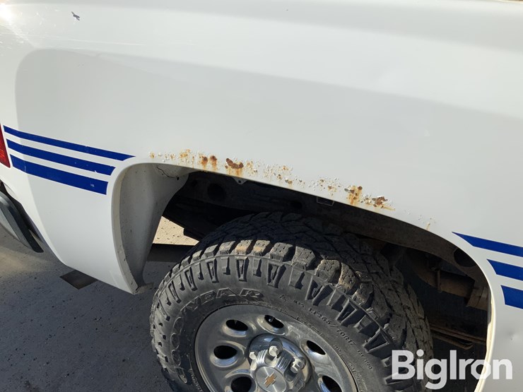 2013-chevrolet-silverado-1500-lt-image-14