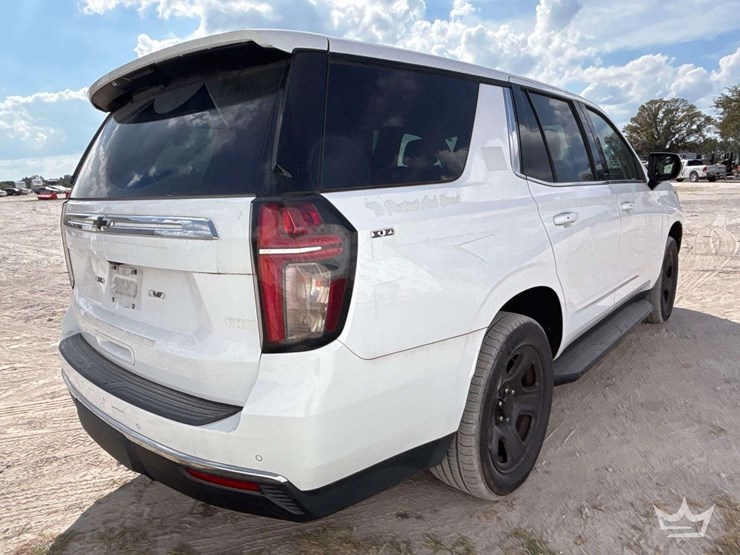 2022-chevrolet-tahoe-image-3