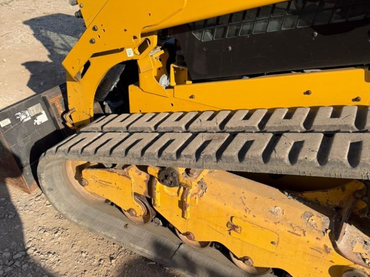 2022-caterpillar-299d3-xe-image-28