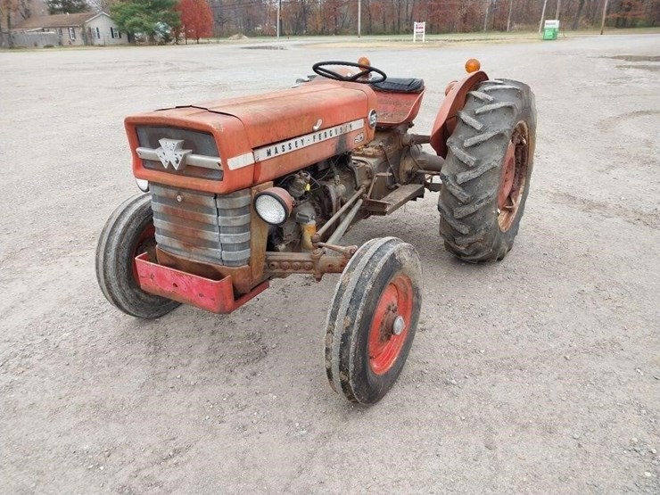 massey-ferguson-135-image-1