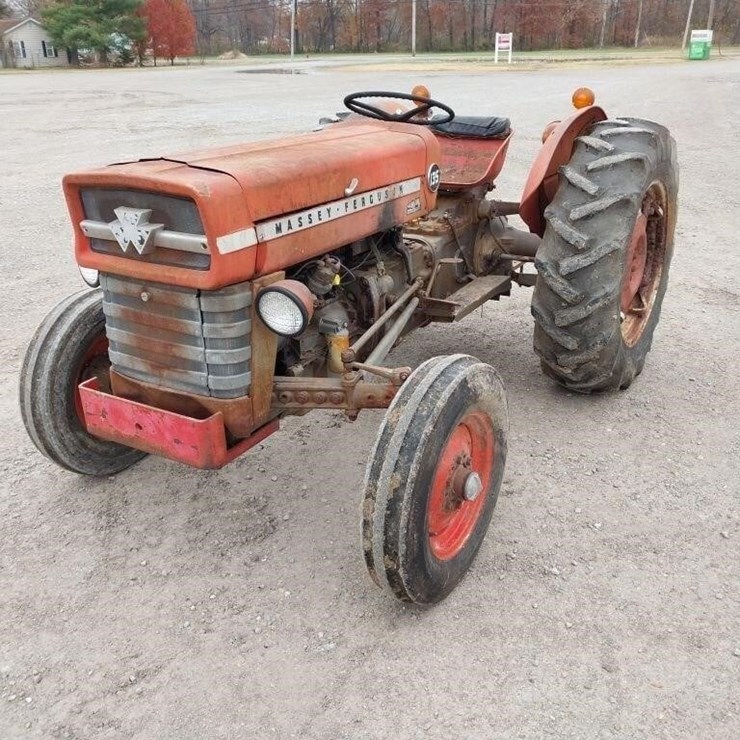 MASSEY-FERGUSON 135