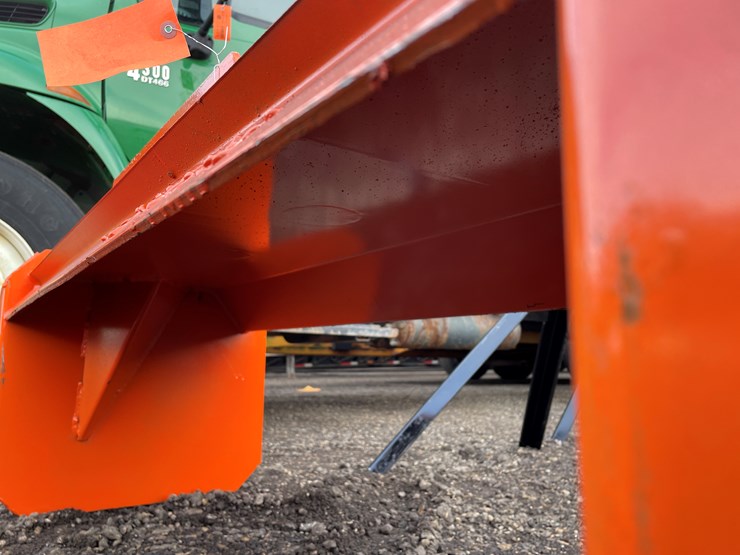 #1235-•-mini-skidsteer-snow-pusher-image-4