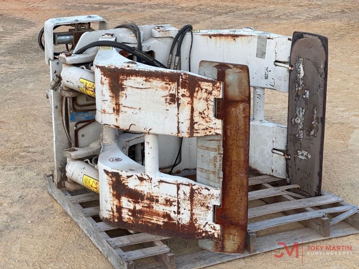 cascade-451-rc-hydraulic-bale-grapple-forklift-attachment-image-1