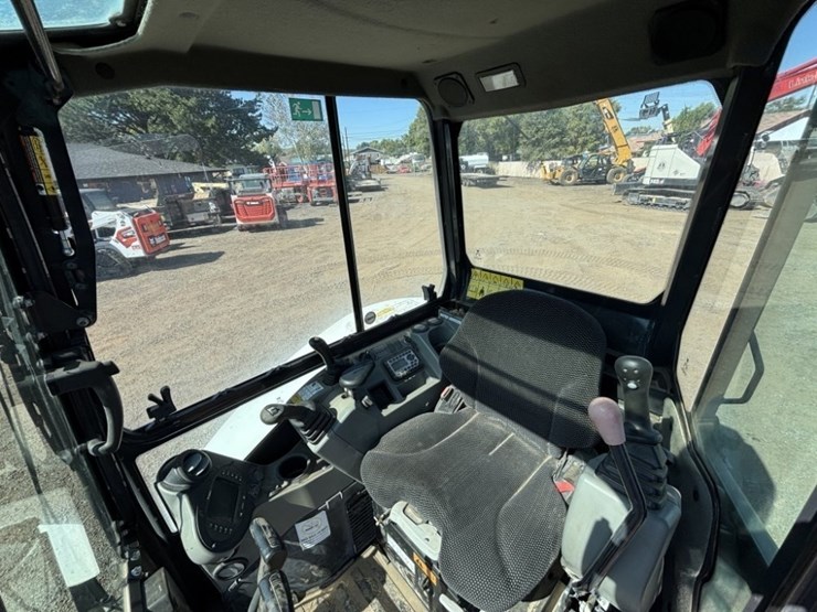 2018-bobcat-e35-image-27