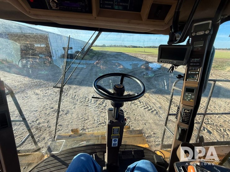 2012-oxbo-8435-image-24