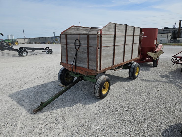 #203458-•-heider-box-wagon-image-1