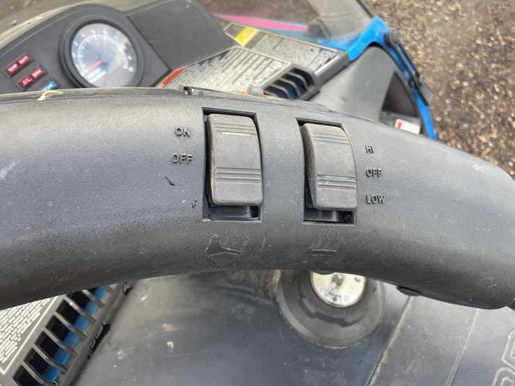 #1092-•-1994-polaris-indy-classic-500-snowmobile-(has-reg.-card)-image-14