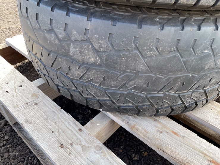 toyota-tacoma-image-2