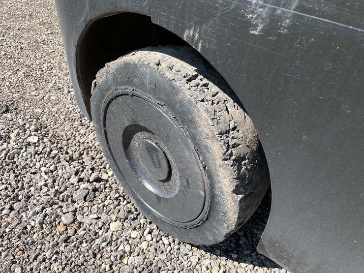 #1068-•-hyster-lp-forklift-image-14