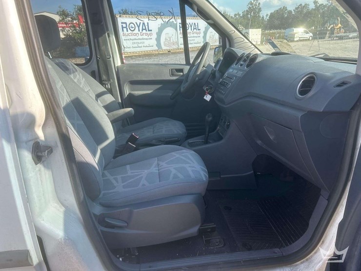 2012-ford-transit-connect-image-12