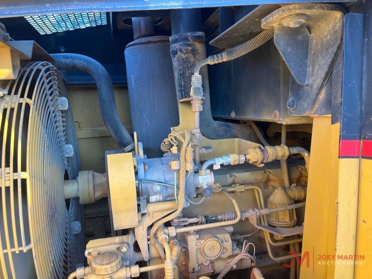 2000-caterpillar-953c-image-11