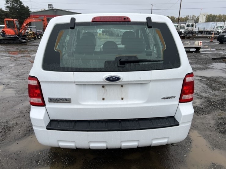 2009-ford-escape-image-5