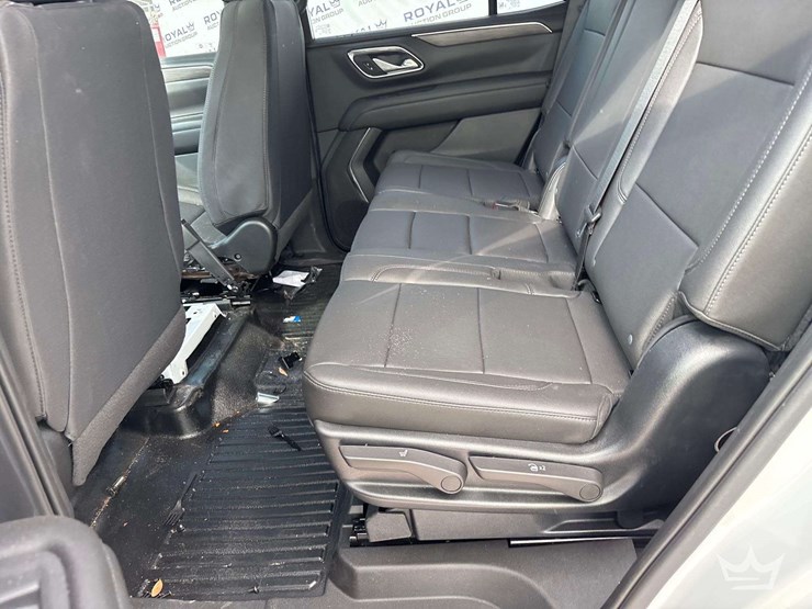 2023-chevrolet-tahoe-image-15