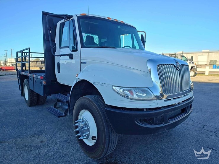 2011-international-durastar-4300-image-2