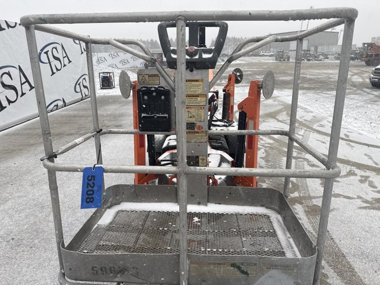 2018-jlg-t350-image-9