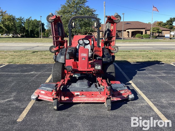 toro-groundsmaster-5900-image-2