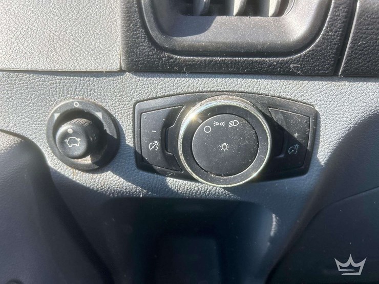 2017-ford-transit-image-14