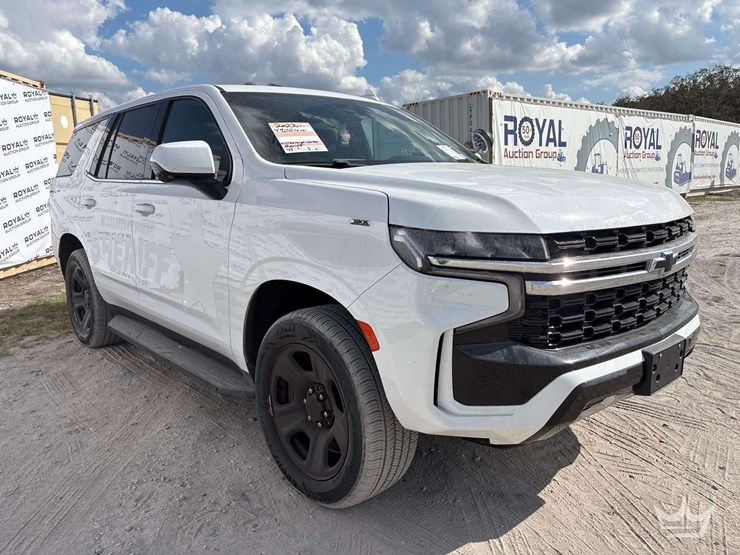 2023-chevrolet-tahoe-image-2