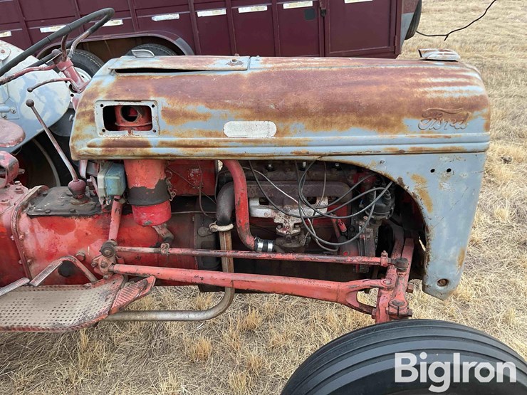 1950-ford-8n-image-19