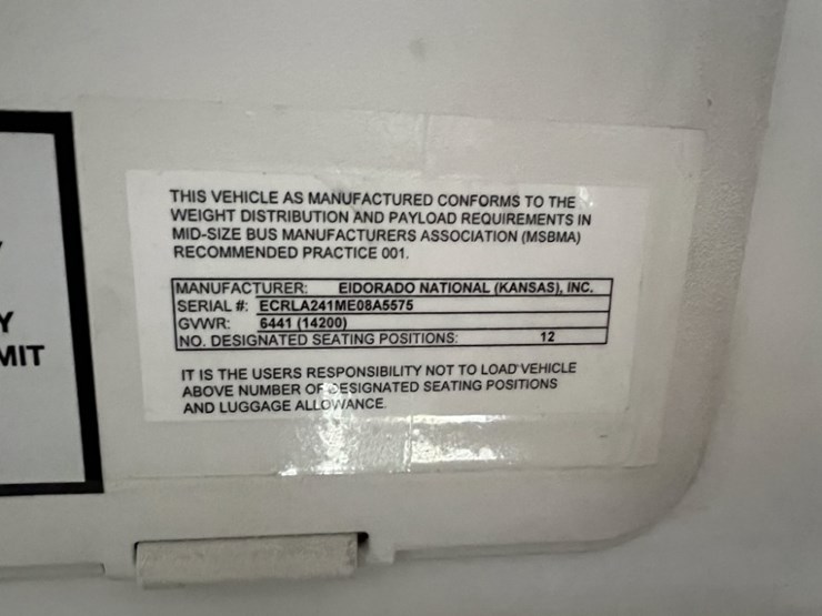 2014-chevrolet-express-paratransit-bus-image-28