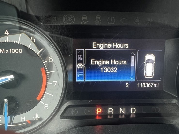 2018-ford-explorer-image-27