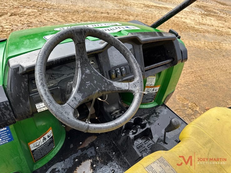john-deere-gator-image-13