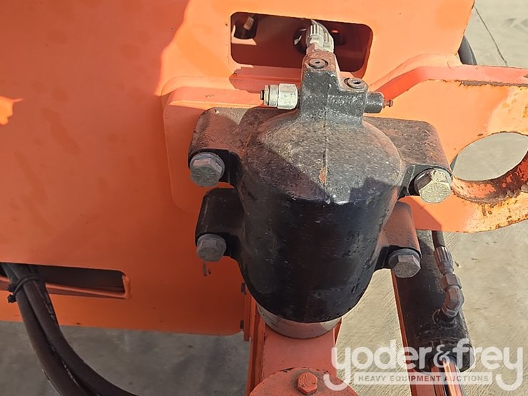 2014-jlg-800aj-image-32