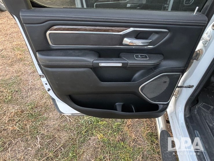 2019-dodge-1500-image-59