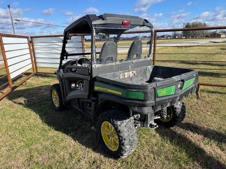 john-deere-gator-image-8