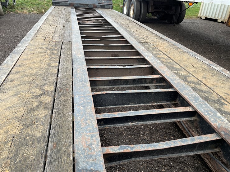 #1056-•-2005-xl60-specialized-38'-lowboy-trailer-(has-wi-title)-image-18